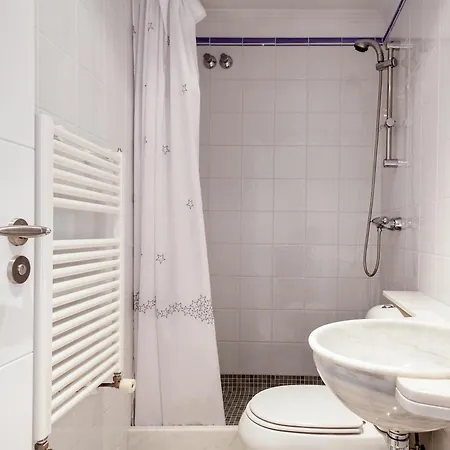 Sonido De Mar Apartment Roses